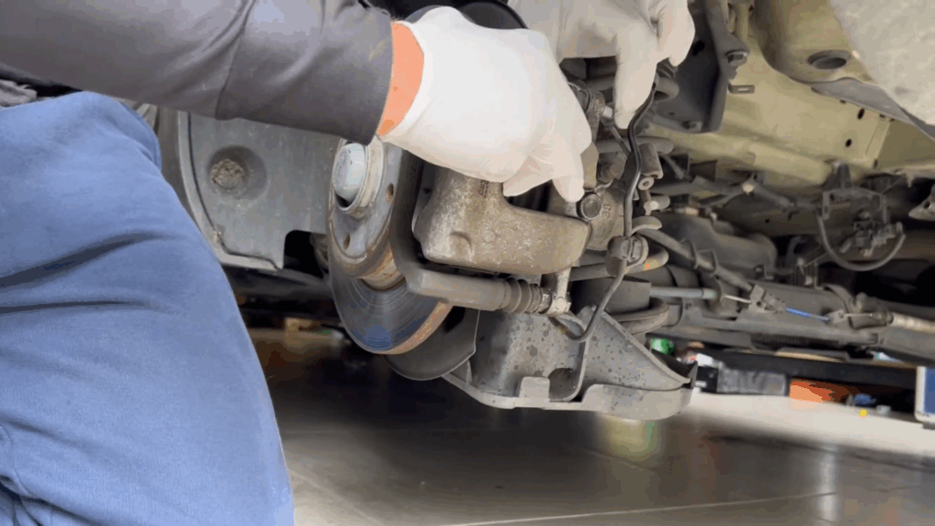 Service auto Cluj, piese, reparatii NISSAN 1 Service auto Cluj, piese, reparatii NISSAN