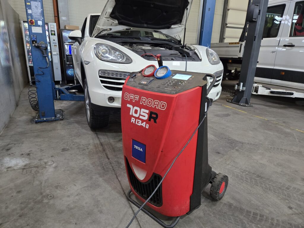 Verificare si reparatii aer condiționat auto 1 Verificare si reparatii aer condiționat auto