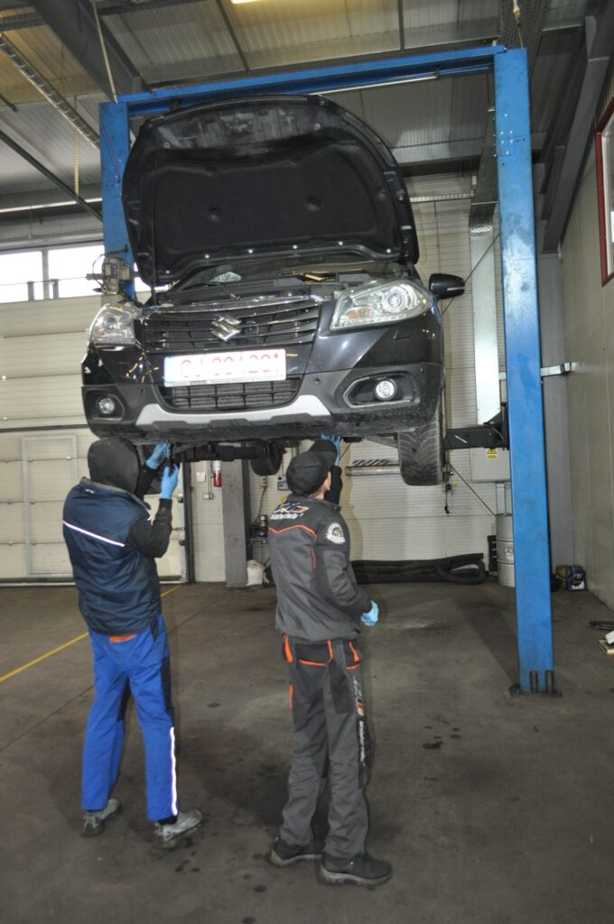Service auto Cluj, piese, reparatii SUZUKI 1 Service auto Cluj, piese, reparatii SUZUKI