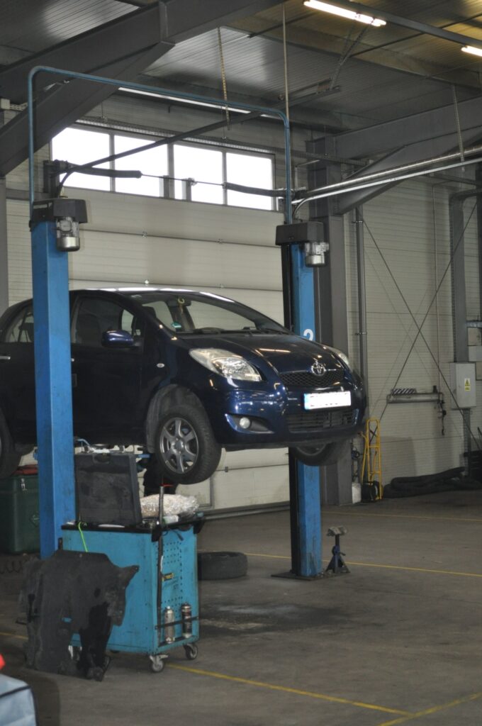 Service auto Cluj, piese, reparatii TOYOTA 1 Service auto Cluj, piese, reparatii TOYOTA