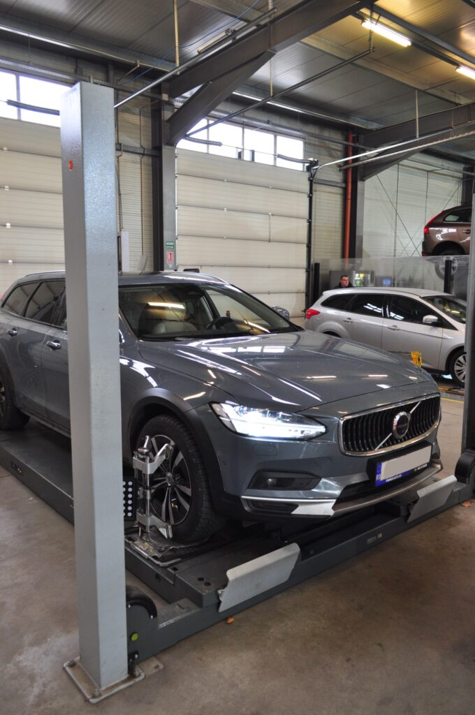 Service auto Cluj, piese, reparatii VOLVO 1 Service auto Cluj, piese, reparatii VOLVO